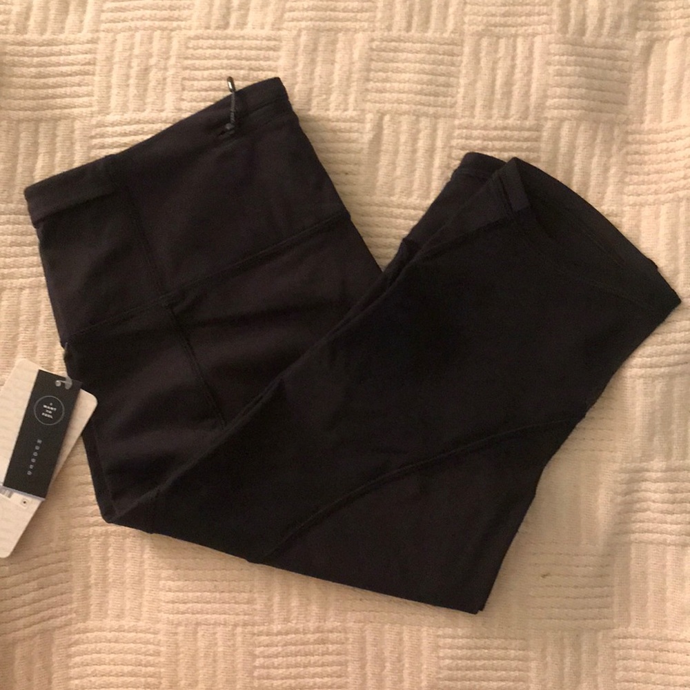 NWT🕉Lululemon🕉Run With The Sun Crop - Picture 7 of 8